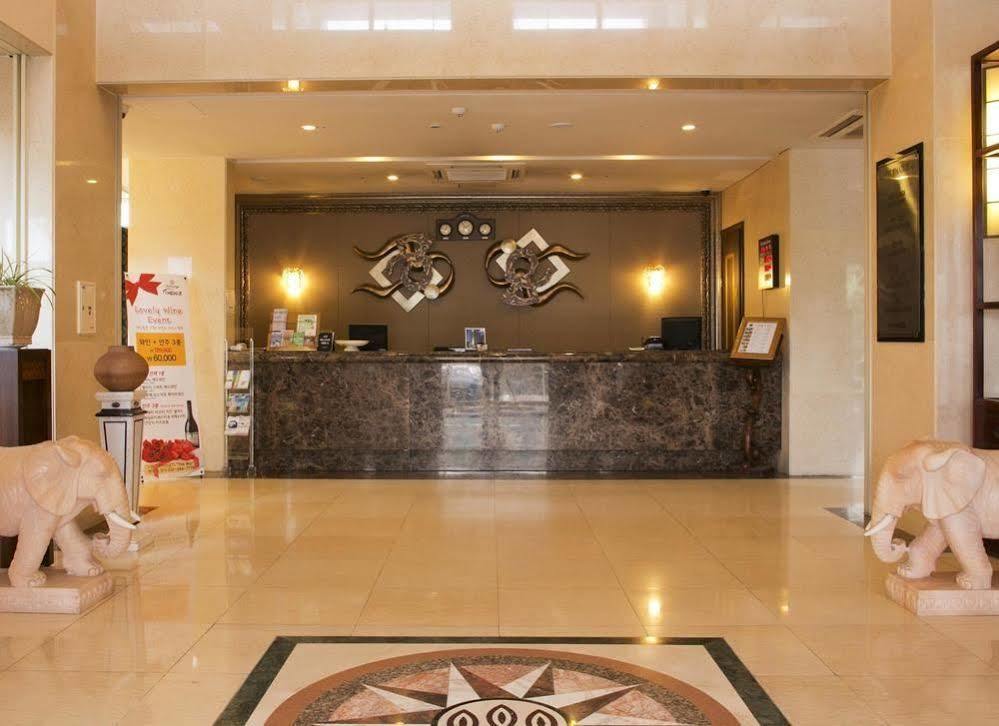 Wiz Hotel باجو المظهر الخارجي الصورة